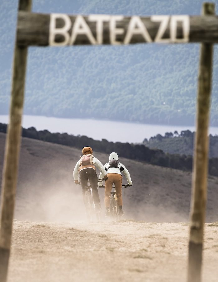 Female e-mountain bikers riding in Chile