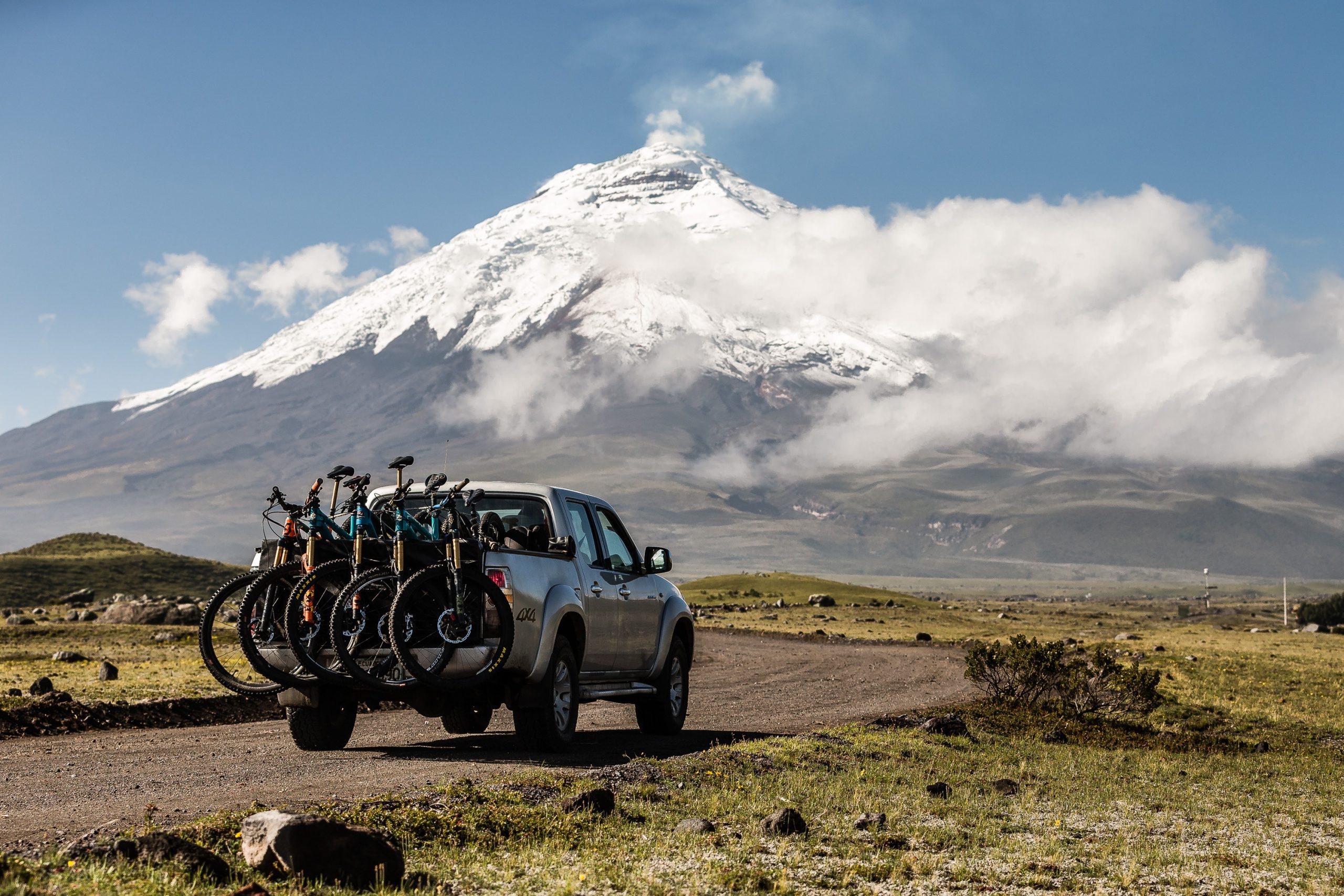 Heading towards the volcano - Ecuador MTB Film