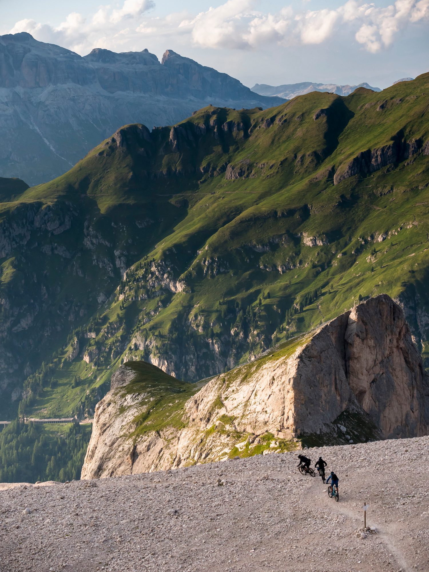 Yeti Gathering Dolomites MTB tours