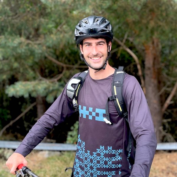 H+I Adventures mountain bike guide in the Pyrenees
